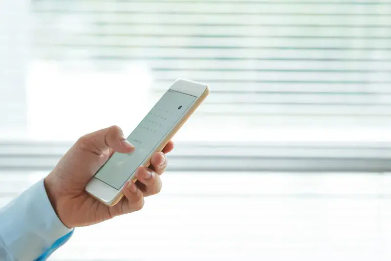Text Us a Photo: The Fastest Way to Get Your Blinds Fixed in San Diego